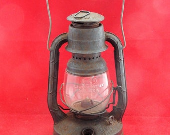 DIETZ LITTLE WIZARD Barn Lantern.