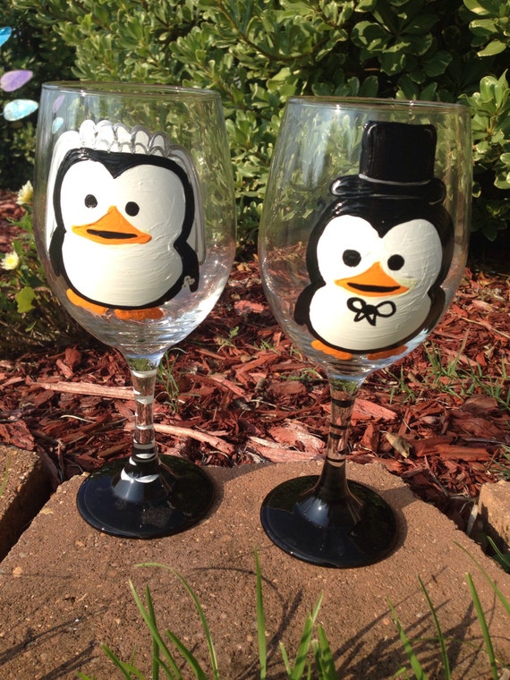 Penguin Bride and Groom Wedding Wine Glass