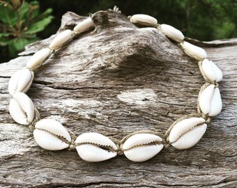 Handmade Hemp Shell Choker Necklace with Cowrie Shells