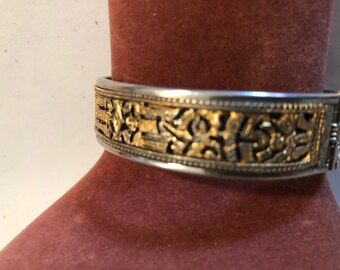 Silvertone/goldtone clamper bangle