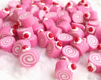 10/20Miniature Cake Roll,Miniature Bakery,Dollhouse Bakery,Miniature Sweet,Miniature Food,Miniature Strawberry Cake