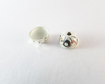 D-03210 - 2 Sterling Silver bead caps diamond cut