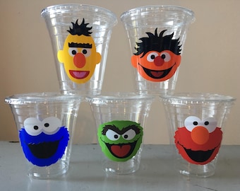 25 Plastic Sesame Street Party Cups-12 oz