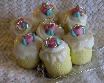 Vanilla Glazed Petits Fours with Rose and Leaf Topping Necklace / Pendant