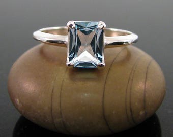 Ring Topaz, blue topaz ring size 3 4 5 6 7 8 9 10 11 12 13 sterling silver ring, December Birthstone Ring sky blue topaz ring 8x6 emerald