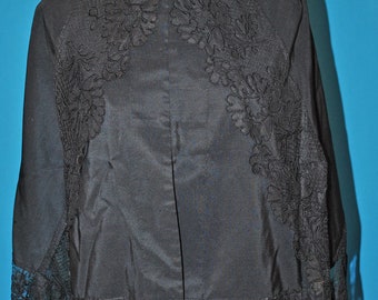 Victorian 1880 Mourning WRAP CAPE With Lace Accents