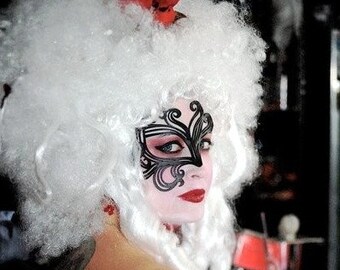 Bemused Leather mask in black