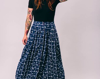 vintage 90s daisy floral maxi skirt | small medium | the mae skirt