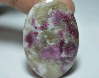 Tourmaline oval cabochon...38x26x5..36cts....A#1636