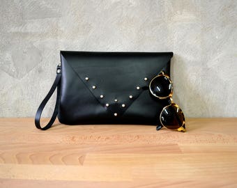 Black leather purse / Black leather clutch / Wrislet purse / Leather bag / Bridesmaids purse / Black envelope clutch