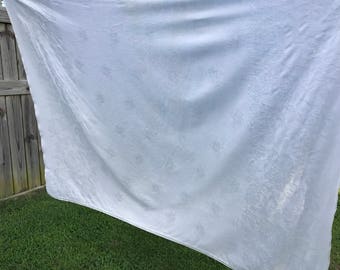 Vintage White Floral Damask Tablecloth