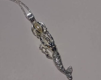 Mermaid Pearl Charm Necklace