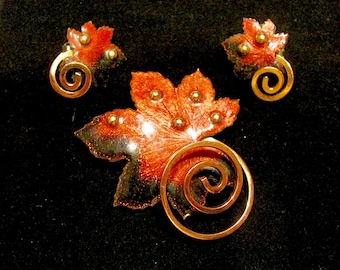 Vibrant Vintage 50's MATISSE RENOIR Designer Signed COPPER Rich Rust and Black Enamel Leaf Brooch Pin Clip Earrings Jewelry Set Christmas