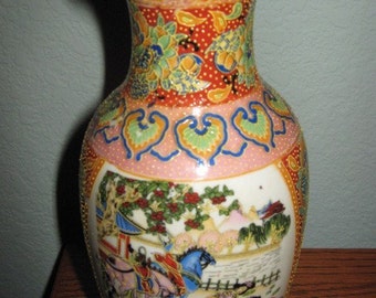 Antique Japanese Moriage Satsuma Vase