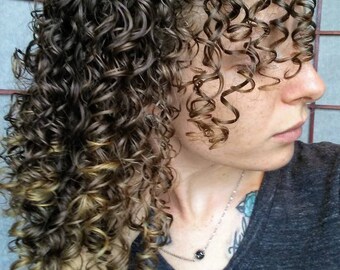 Hair Therapy Conditioner / Leave in Conditioner for Curly or Dry Hair