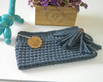 Hand knitted Clutch T shirt yarn knitting hand madebolso fashion woman