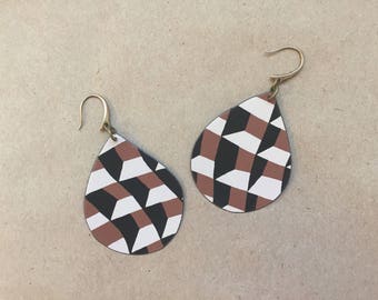Tin Jewelry Earrings "Ledges" Tin for the Ten Year Tenth Wedding Anniversary
