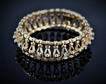 Gold and Diamond scattered bracelet