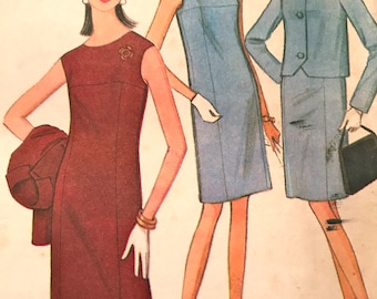 SALE Chic Vintage Yoked Sheath Dress and Jacket Pattern---McCalls 8418---Size 12 Bust 32 UNCUT