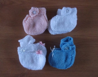 Knitted little booties /trainers