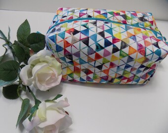 Premium Niagara Triangle - Makeup Bag, Zipper Pouch, Cosmetic Bag, Toiletry Bag