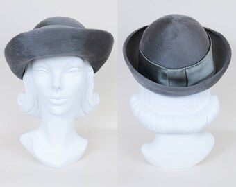 Vintage 70s Hat / 1970s Gray Fuzzy Lambswool Fur Bowler Hat S M