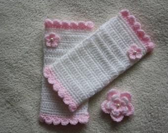 Crochet Fingerless Gloves and Brooch