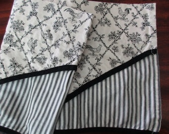 cotton WAVERLY Garden Room valance-curtain, floral, black and cream, striped, roosters