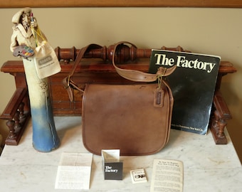 Dads Grads Sale Coach Classic Shoulder Bag -Mocha Brown Leatherware - Made in New York City U.S.A.- Vgc