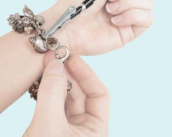 Helping Hand Bracelet Fastener - put bracelets on by yourself with ease - choice of 4 designs - mod geisha heart
