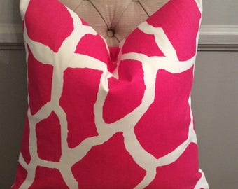 large giraffe patterns pink & White Cushion cover