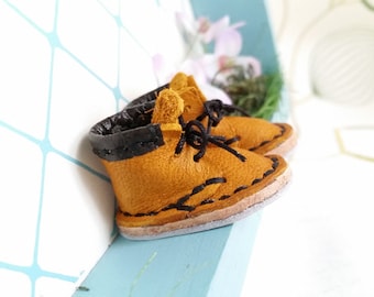 Blythe Doll Lace Up Shoes Mini Leather Laced Boots Black Trim Brown For Neo Blythe Doll And Azone Pure Neemo M Size By MizuSGarden