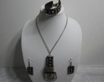 Handmade cowgirl necklace set