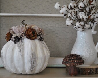 Fall Pumpkin Centerpiece | Rustic Pumpkin Centerpiece | Fall Table Decor | Fall Wedding Table Decor
