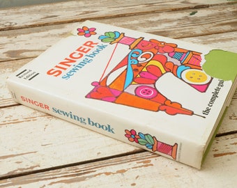 1972 Singer Sewing Book Manual