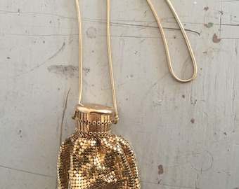 Gold Tone Mesh Expandable Purse - Vintage Whiting and Davis Co.