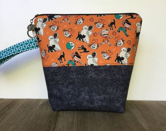 Knitting Bag, Project Bag, Wedge Bag, Zippered Pouch Bag, Sock Knitting, Retro Halloween Fabric