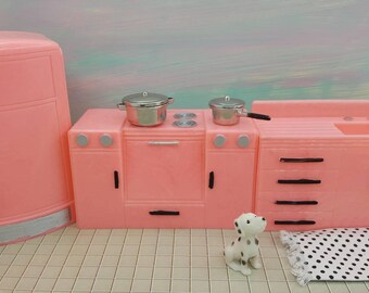 Plasco Kitchen Toy Dollhouse Traditional Style 1944 Fridge Stove Sink Pink
