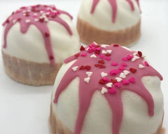Cupcake fancy cocoa butter bath bomb