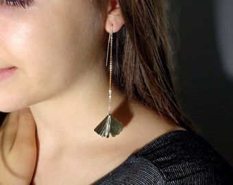 Golden long and light earrings, ginkgo leaf earrings, brass Ginkgo earrings, nature trend, leaf trend.