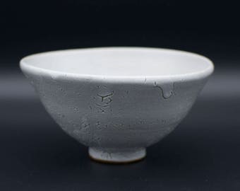 Stoneware Japanese Tea Ceremony Bowl (Matcha Chawan)