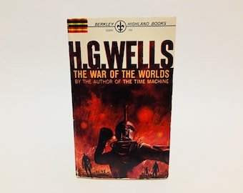 Vintage Sci Fi Book The War of the Worlds by H. G. Wells 1964 Paperback