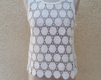Retro White Floral Cutout Summer Festival Top