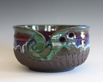 Knitting Bowl, Yarn Bowl, pottery yarn bowl, pottery knitting bowl, handmade ceramic yarn bowl, READY to Ship