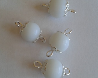 5 connectors 8mm frosted white glass beads