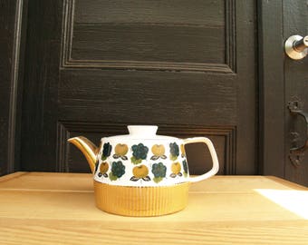 Gibson's Gold-Accented Tea Pot