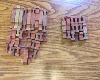 Incomplete 1970's Lincoln Logs for replacement