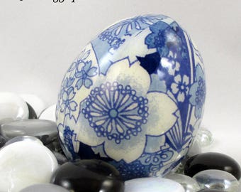 Japanese Washi Paper Easter Egg, Japanese Washi Egg, Washi Egg, Japanese Gift, Gift for Her, Washi Paper Egg, Japanese Egg, Blue Floral