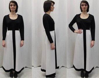 70s mod style polyester knit maxi dress in black and white modern size Medium by Alison Ayres
