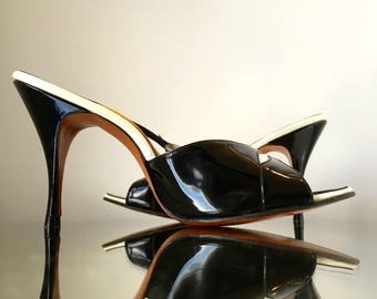 USA Free Ship | Vintage - 50's Authentic Spring-o-Lators Patent Leather Pin-Up Girl Mules | Black & White Leathers | Size: 6-6.5" | EC